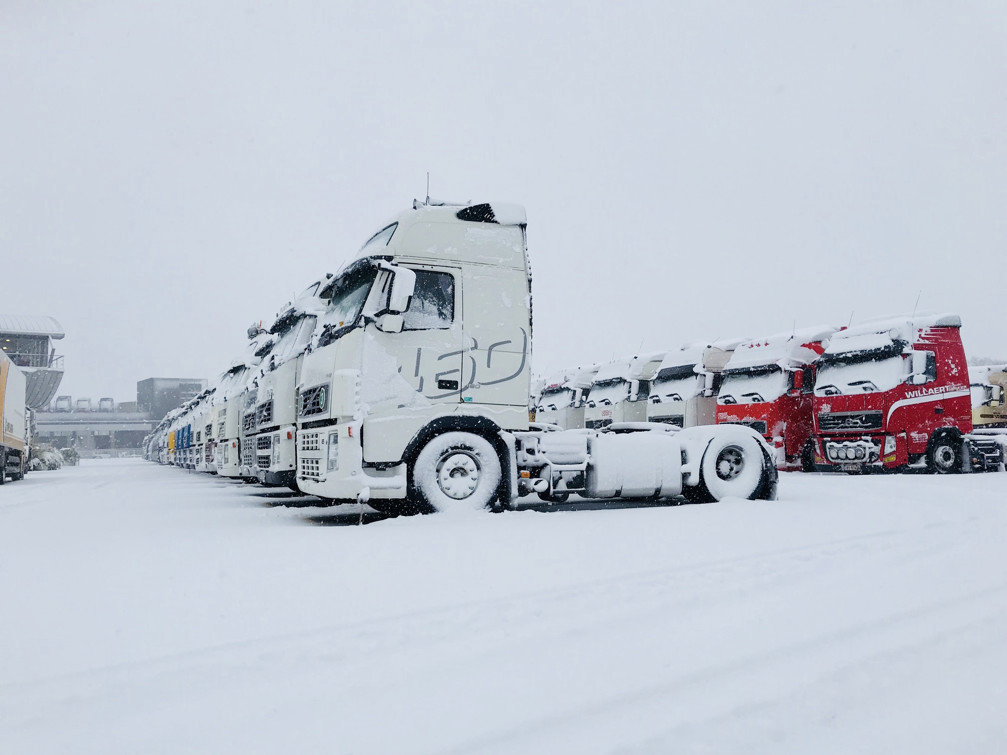 Degroote Trucks & Trailers - Фургоны undefined: фото 10