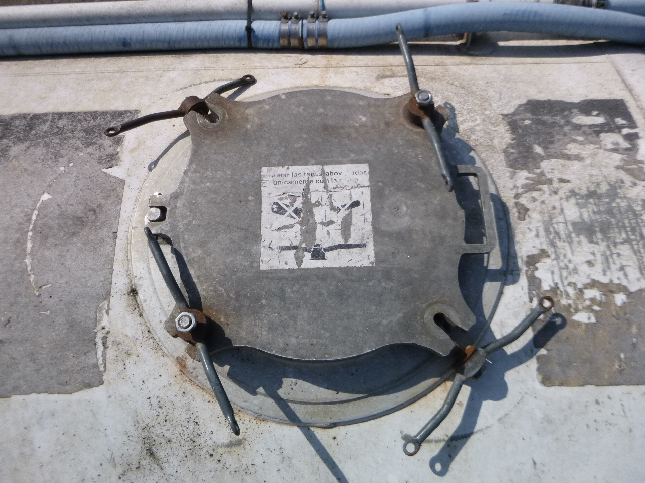 Полуприцеп-цистерна Для транспортировки муки Feldbinder Powder tank alu 63 m3 / 1 comp (tipping): фото 5