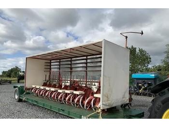 Сеялка Tomlin/ Pellican 10 row planter & baley trailer: фото 1